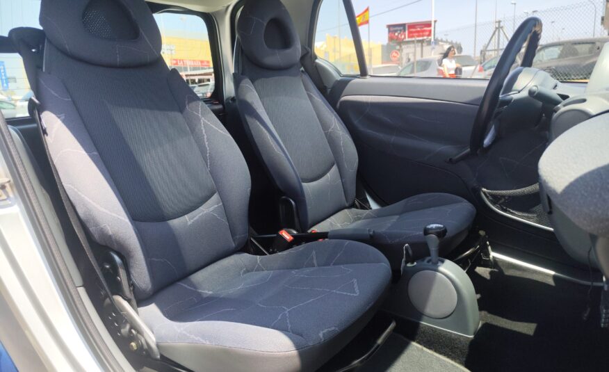 SMART FORTWO 0.7 GASOLINA 61 CV 100.000 KM 2005 AUTOMATICO