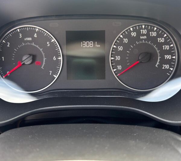 DACIA SANDERO 1.0 GASOLINA 2023 90 CV SOLO 13.000 KM  MANUAL