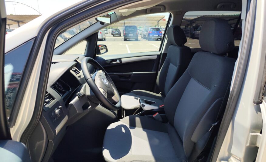 OPEL ZAFIRA 1.6 GASOLINA 115 CV 135.000 KM 2008 MANUAL