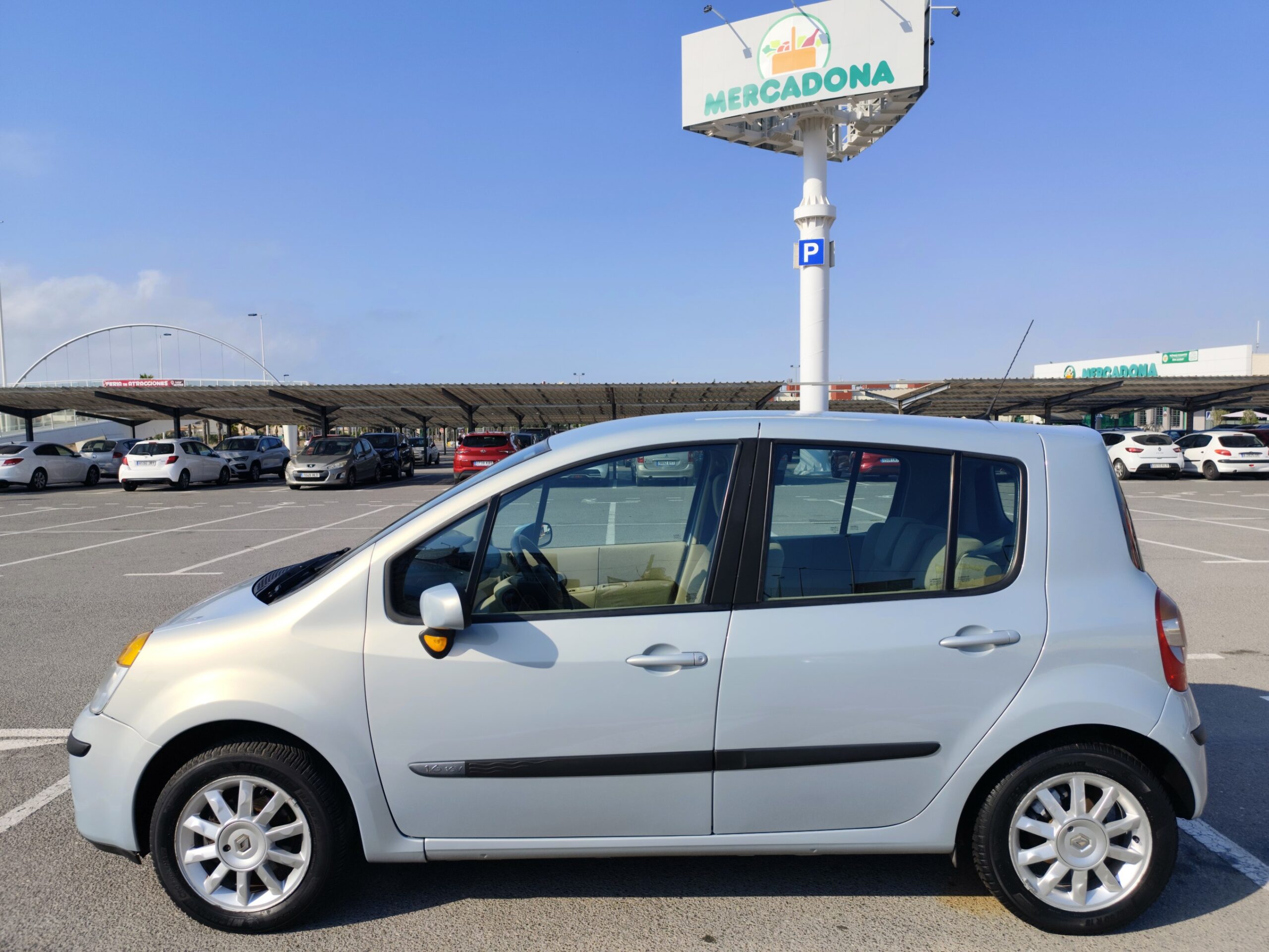 RENAULT MODUS 1.6 GASOLINA 110 CV 154.000 KM 2005 AUTOMATICO