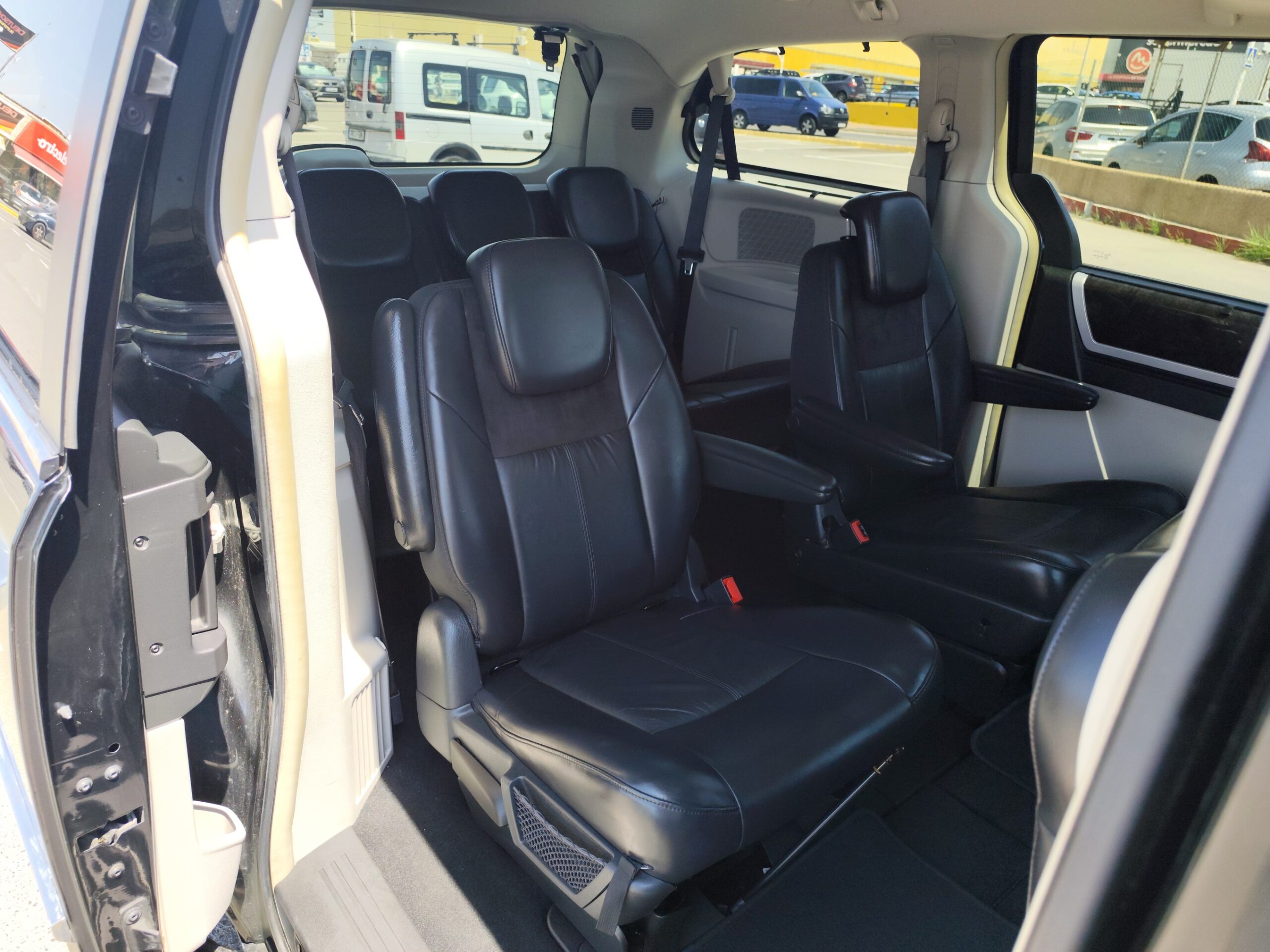 CHRYSLER GRAND VOYAGER 2.8 DIESEL 163 CV 2011 136.000 KM 7 PLAZAS AUTOMATICO