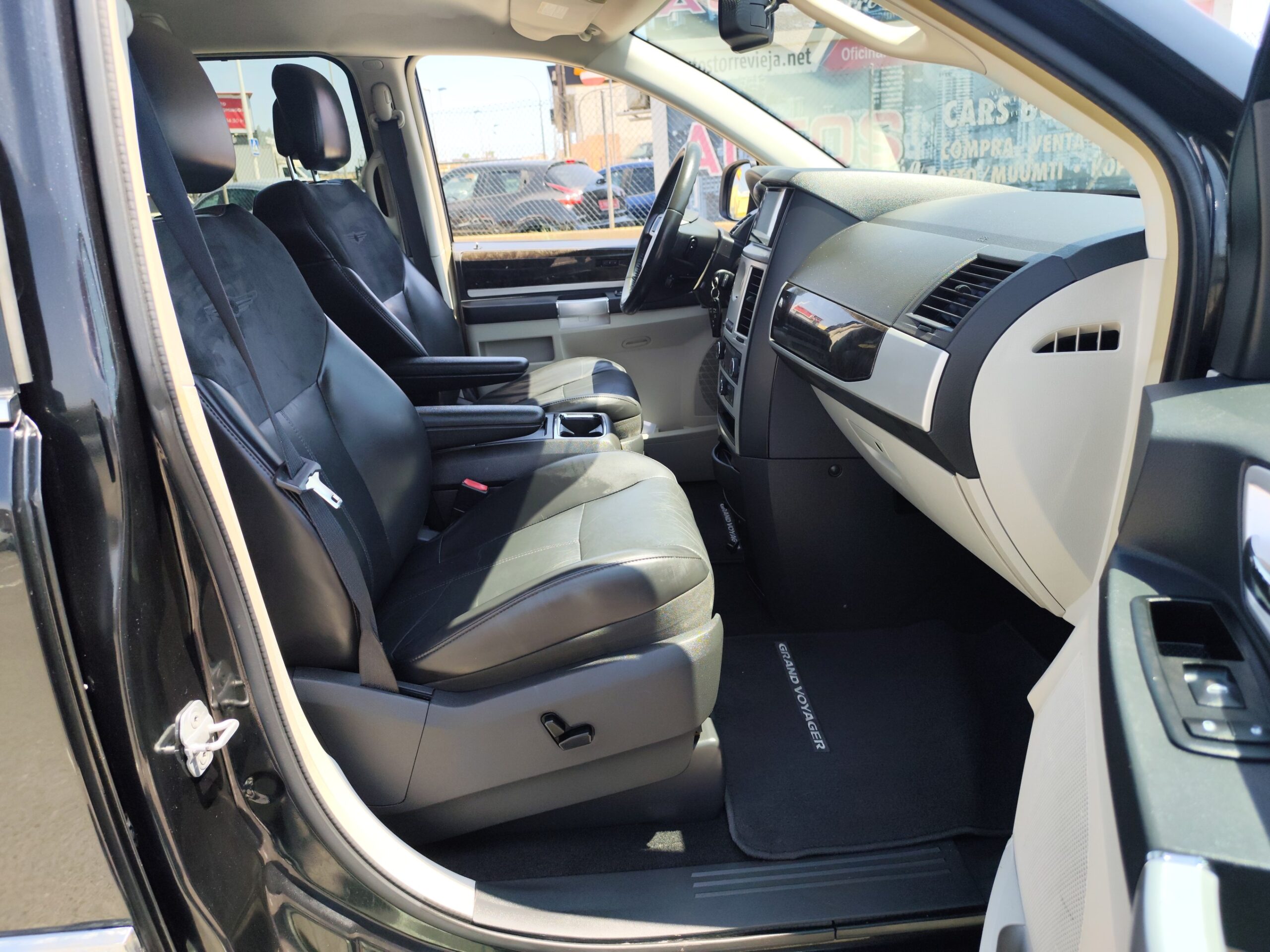 CHRYSLER GRAND VOYAGER 2.8 DIESEL 163 CV 2011 136.000 KM 7 PLAZAS AUTOMATICO