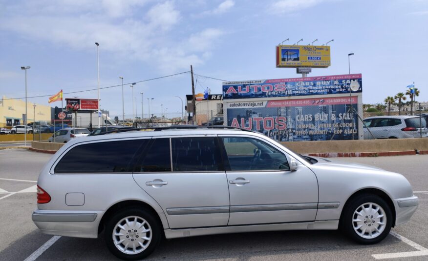 MERCEDES-BENZ E-320 4MAT 3.2 GASOLINA 224 CV 272.000 KM 2000 AUTOMATICO