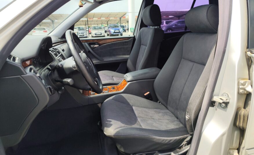 MERCEDES-BENZ E-320 4MAT 3.2 GASOLINA 224 CV 272.000 KM 2000 AUTOMATICO