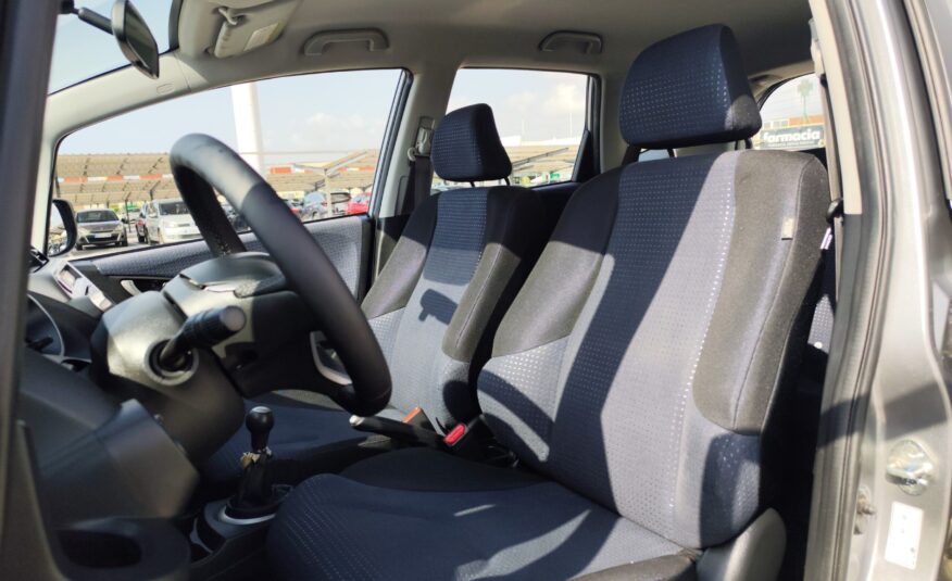 HONDA JAZZ 1.2 GASOLINA 90 CV 2010 185.000 KM MANUAL
