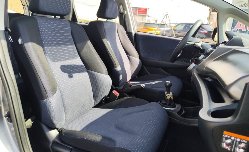 HONDA JAZZ 1.2 GASOLINA 90 CV 2010 185.000 KM MANUAL
