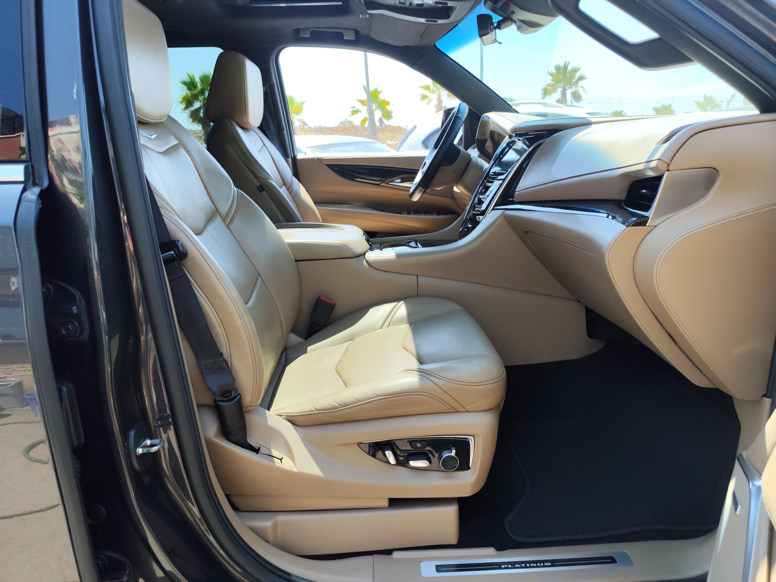 CADILLAC ESCALADE 6.2 GASOLINA 426 CV 239.000 KM  2019 AUTOMATICO 8 PLAZAS