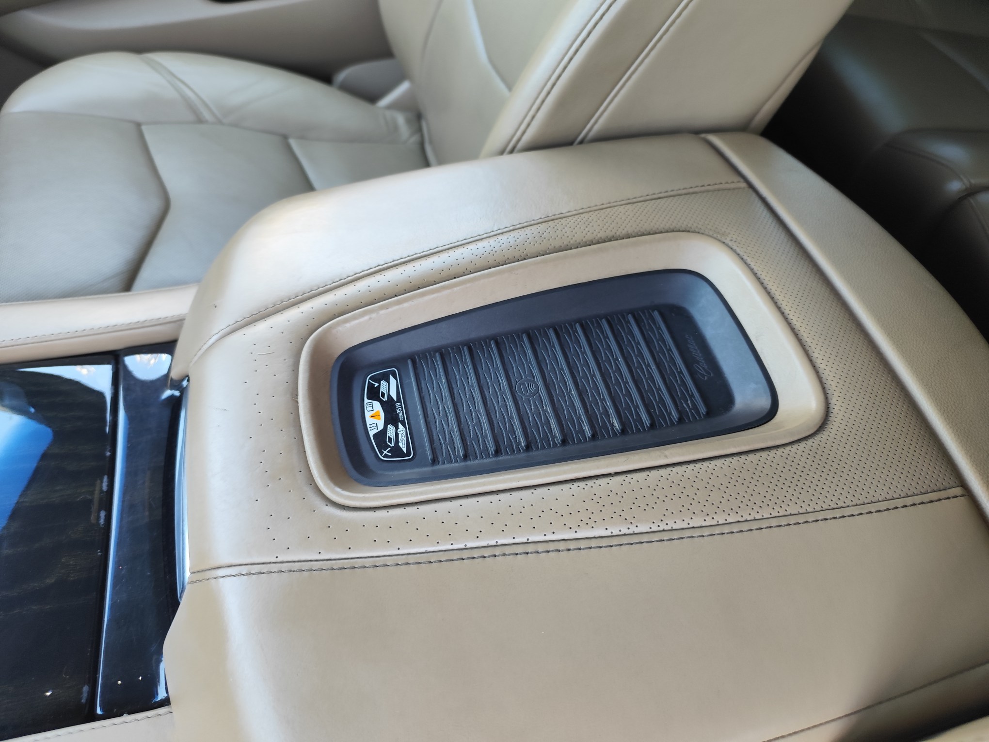 CADILLAC ESCALADE 6.2 GASOLINA 426 CV 239.000 KM  2019 AUTOMATICO 8 PLAZAS