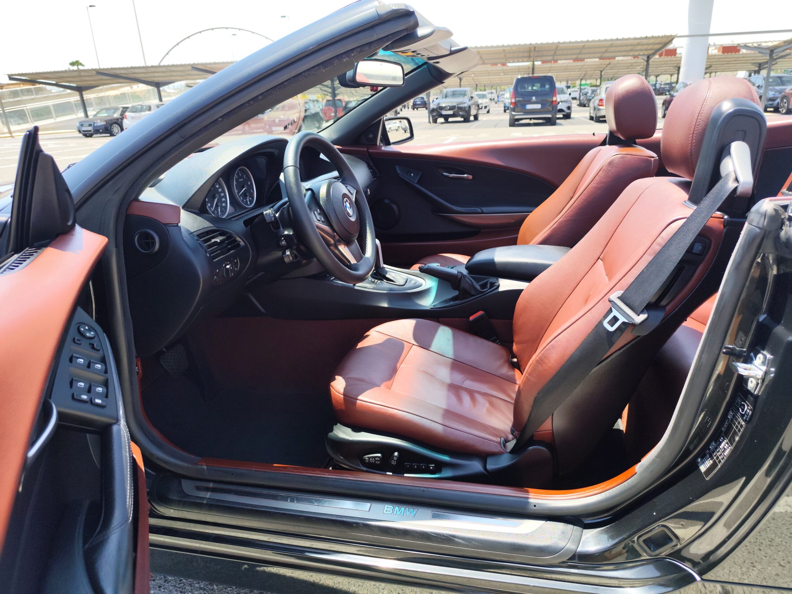 BMW 630i 3.0 GASOLINA 258 CV 197.000 KM 2006 AUTOMATICO CABRIO