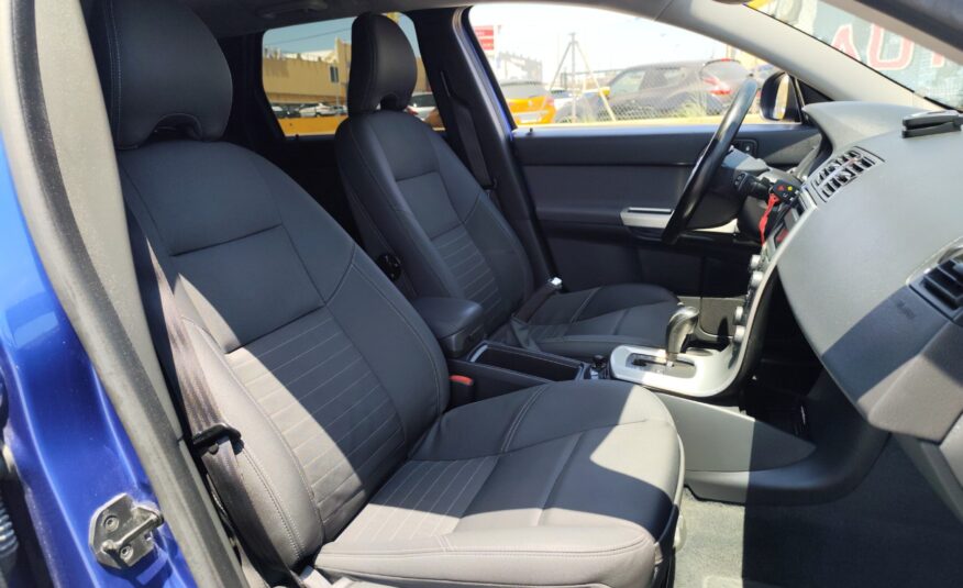 VOLVO V50 2.4 DIESEL 180 CV 167.000 KM 2006 AUTOMATICO