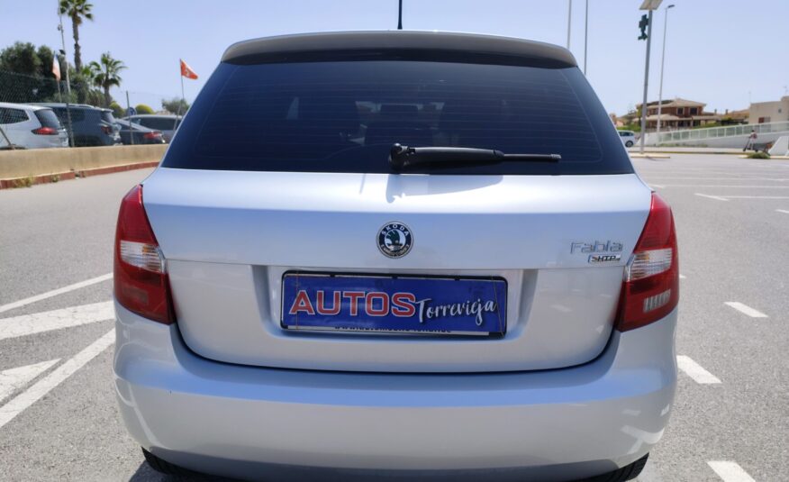 SKODA FABIA 1.2 GASOLINA 60 CV 102.000 KM 2010 MANUAL