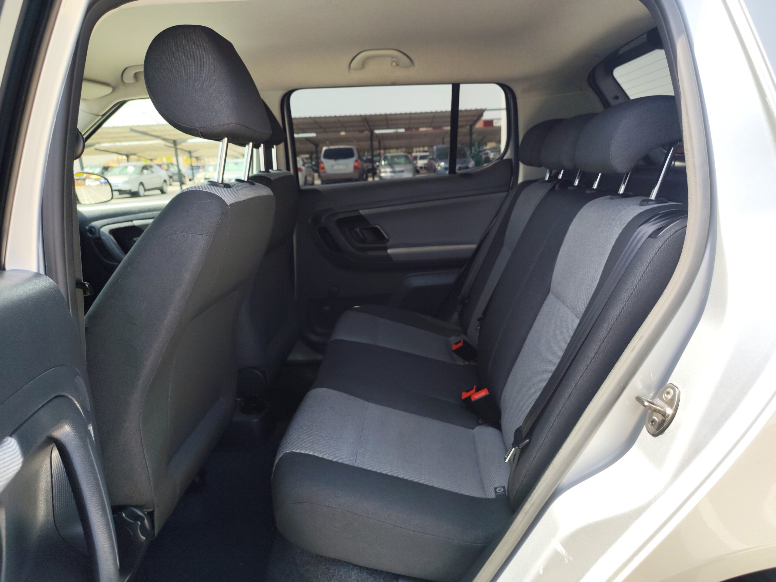 SKODA FABIA 1.2 GASOLINA 60 CV 102.000 KM 2010 MANUAL