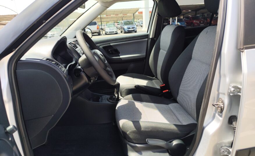 SKODA FABIA 1.2 GASOLINA 60 CV 102.000 KM 2010 MANUAL