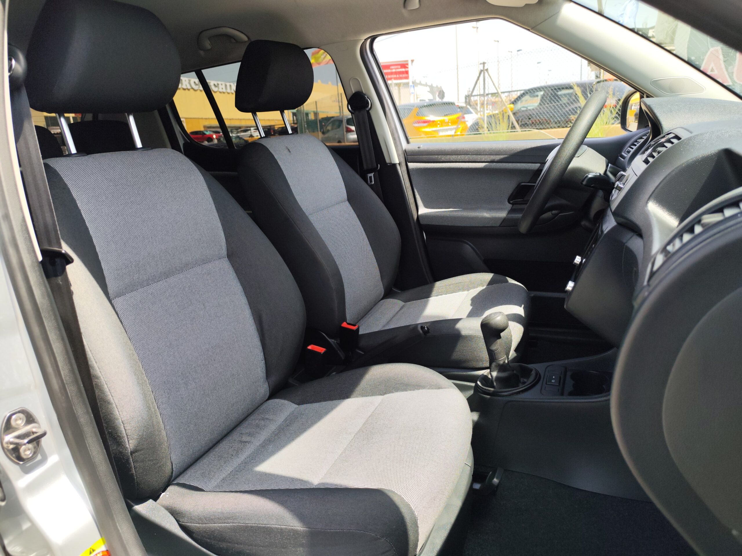 SKODA FABIA 1.2 GASOLINA 60 CV 102.000 KM 2010 MANUAL