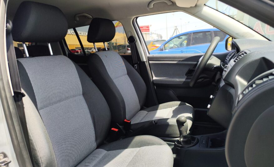 SKODA FABIA 1.2 GASOLINA 60 CV 102.000 KM 2010 MANUAL