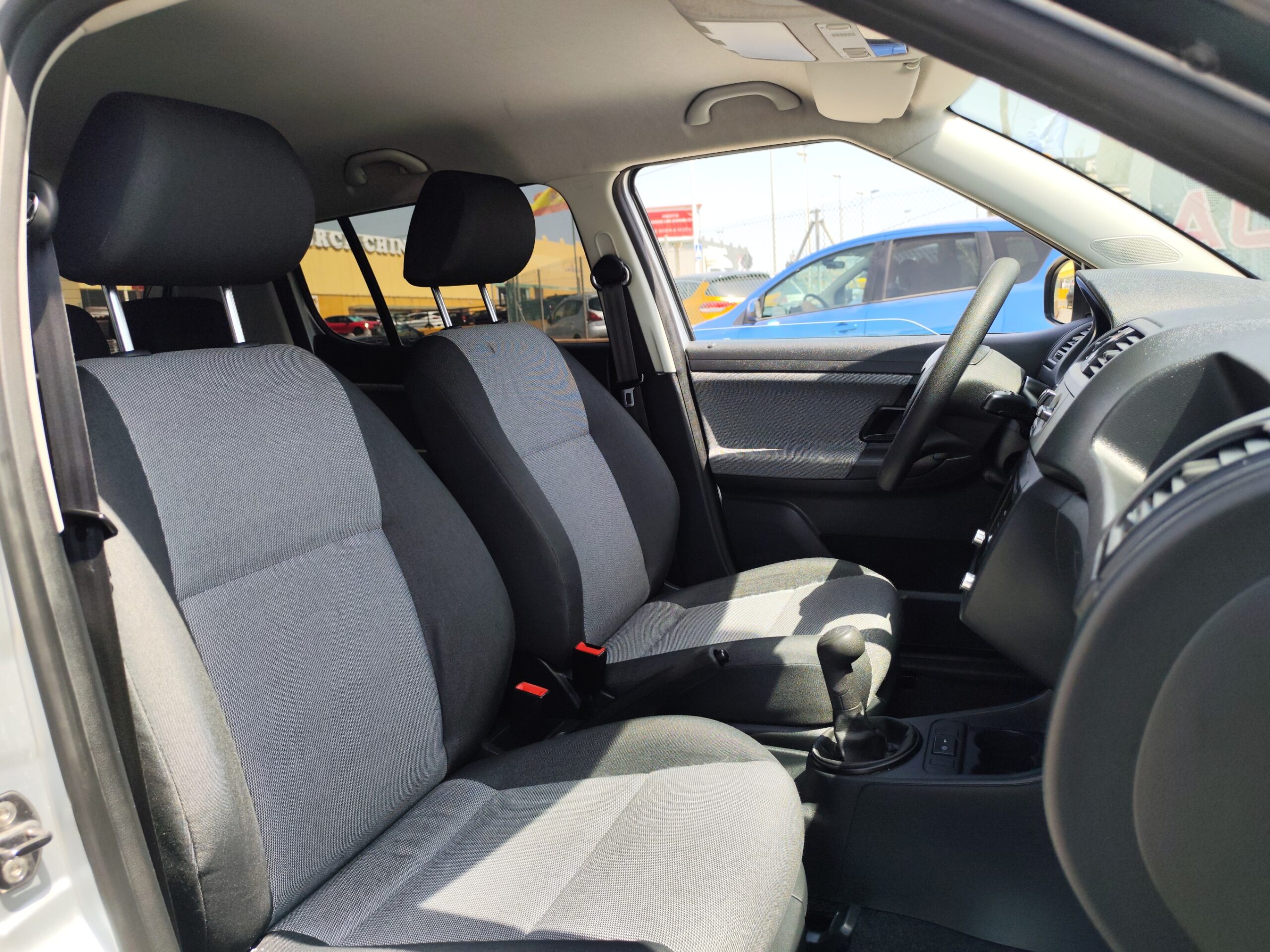 SKODA FABIA 1.2 GASOLINA 60 CV 102.000 KM 2010 MANUAL