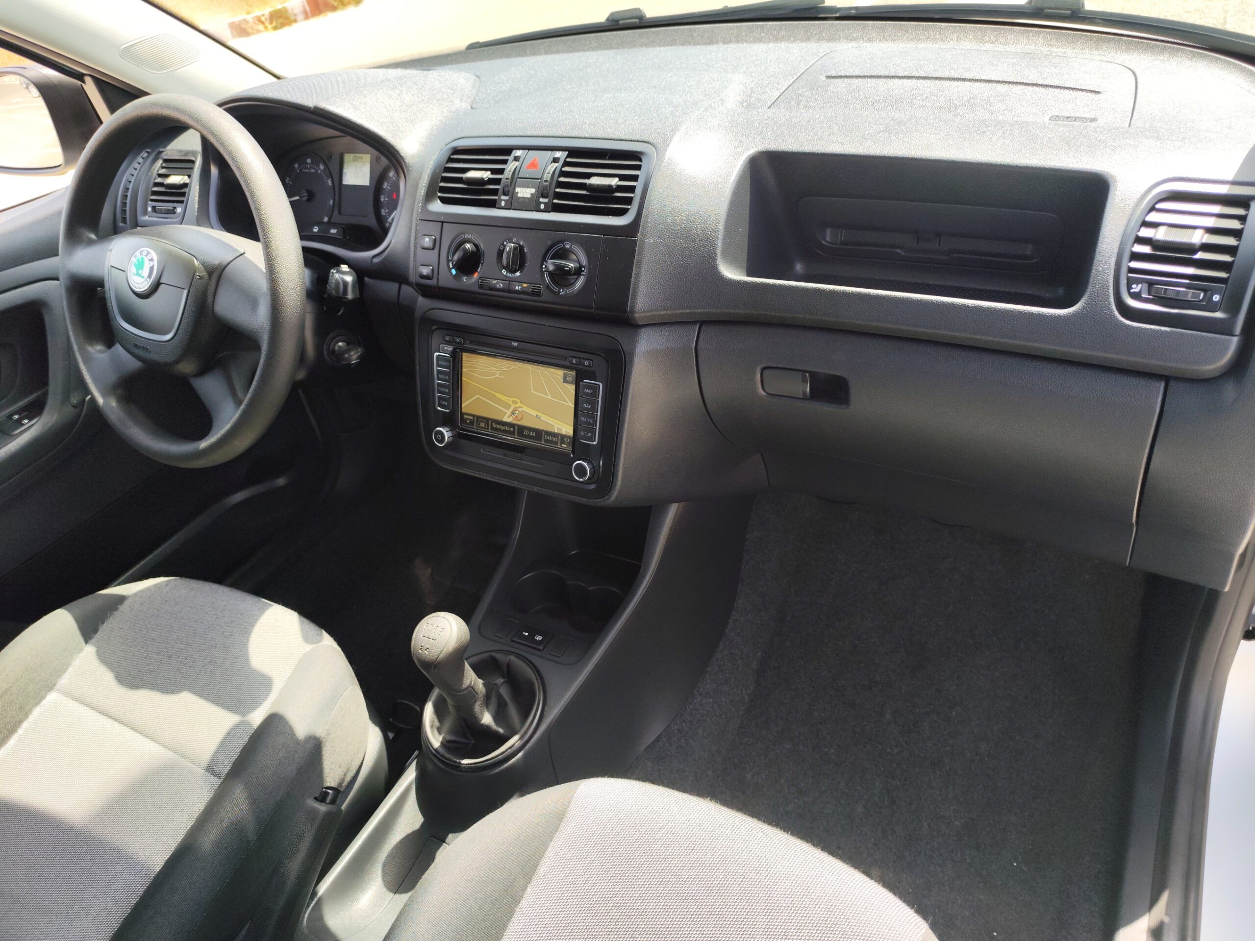 SKODA FABIA 1.2 GASOLINA 60 CV 102.000 KM 2010 MANUAL