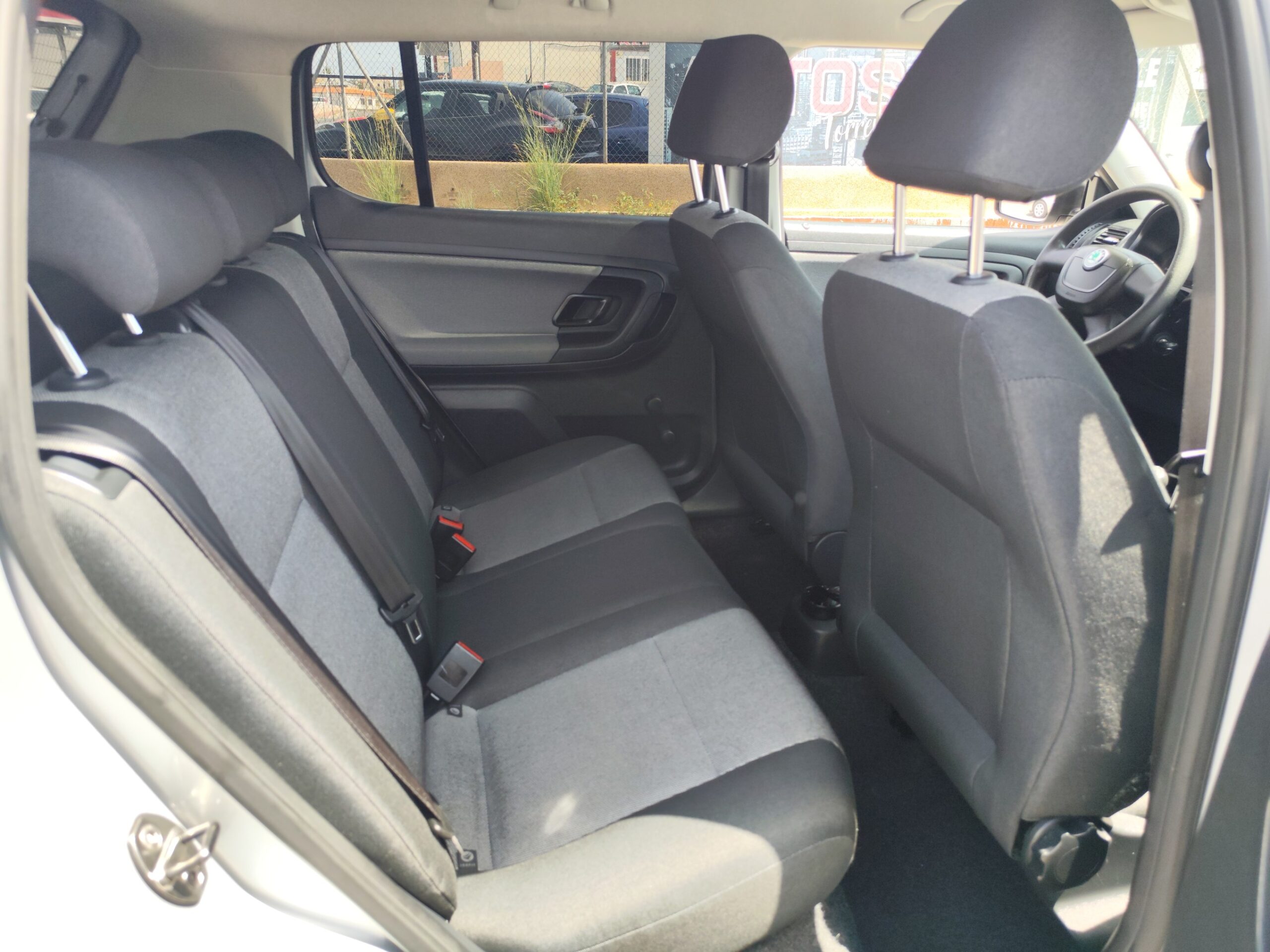 SKODA FABIA 1.2 GASOLINA 60 CV 102.000 KM 2010 MANUAL