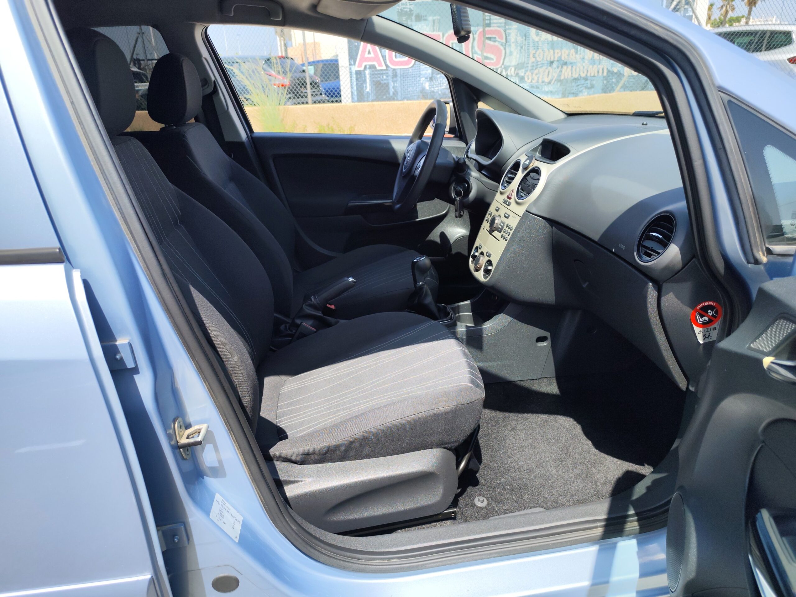 OPEL CORSA 1.2 GASOLINA 80 CV 2007 125.000 KM MANUAL