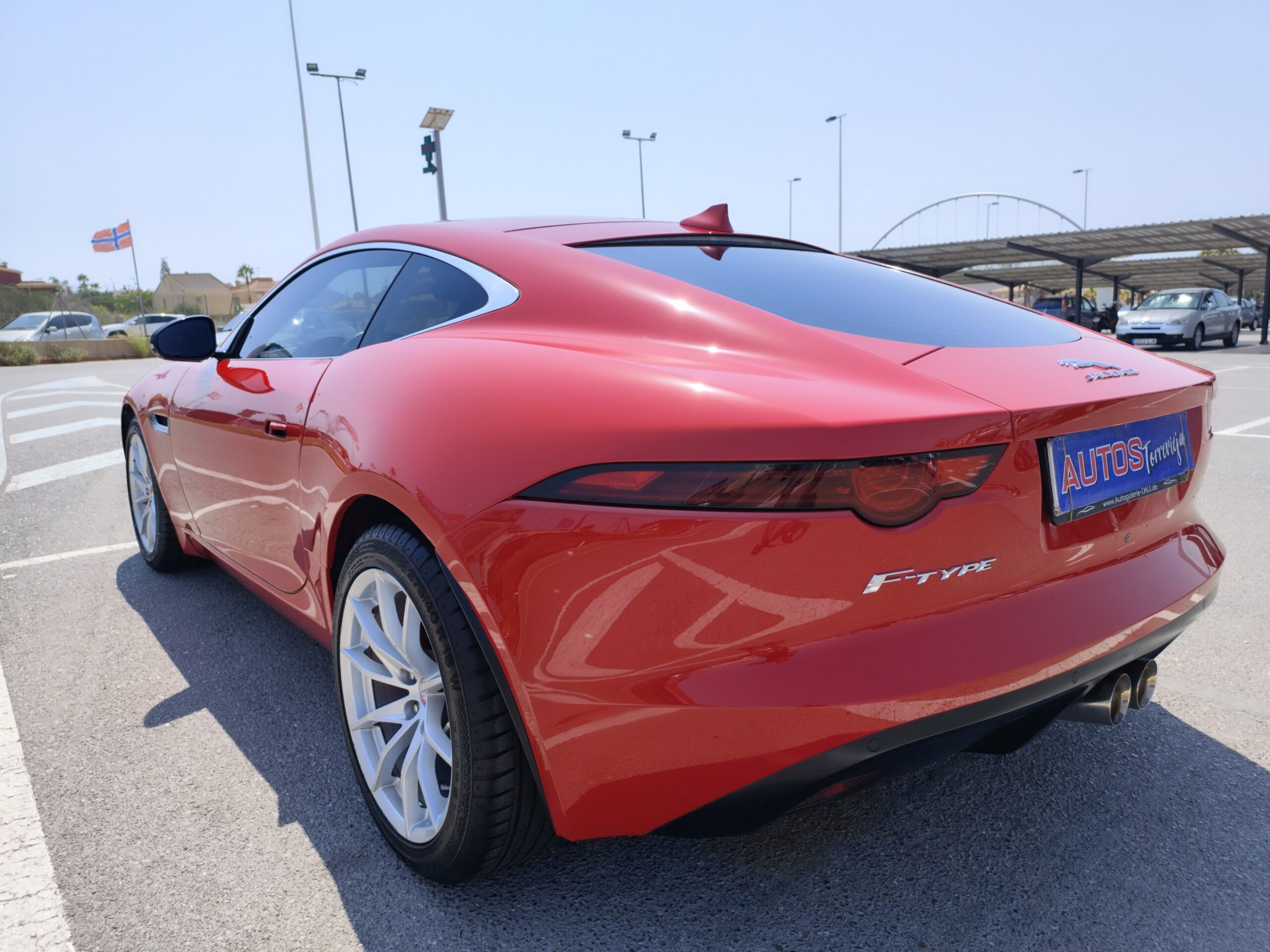 JAGUAR F-TYPE 2.0 GASOLINA 300 CV SOLO 71.000 KM 2018 AUTOMATICO