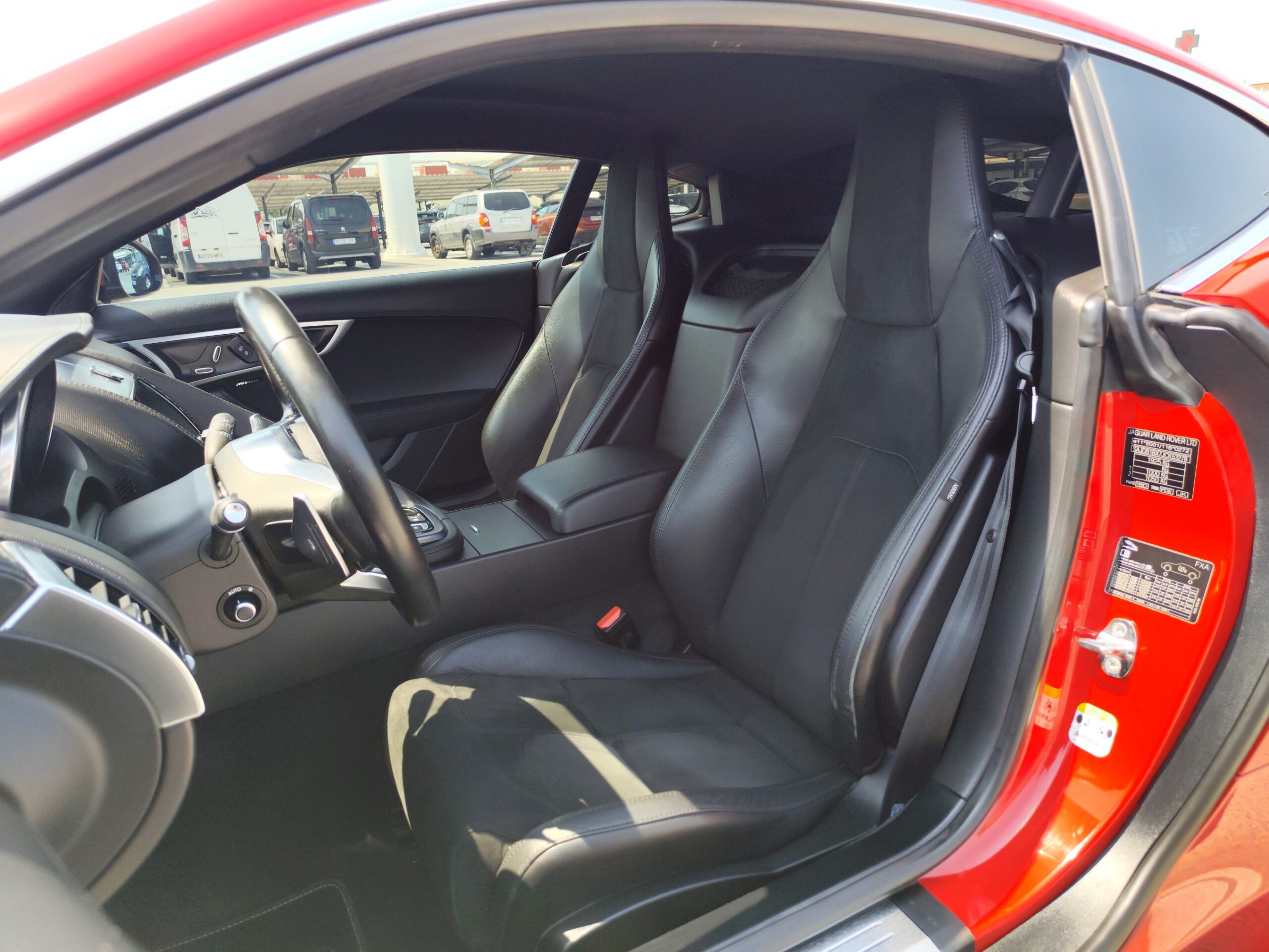 JAGUAR F-TYPE 2.0 GASOLINA 300 CV SOLO 71.000 KM 2018 AUTOMATICO