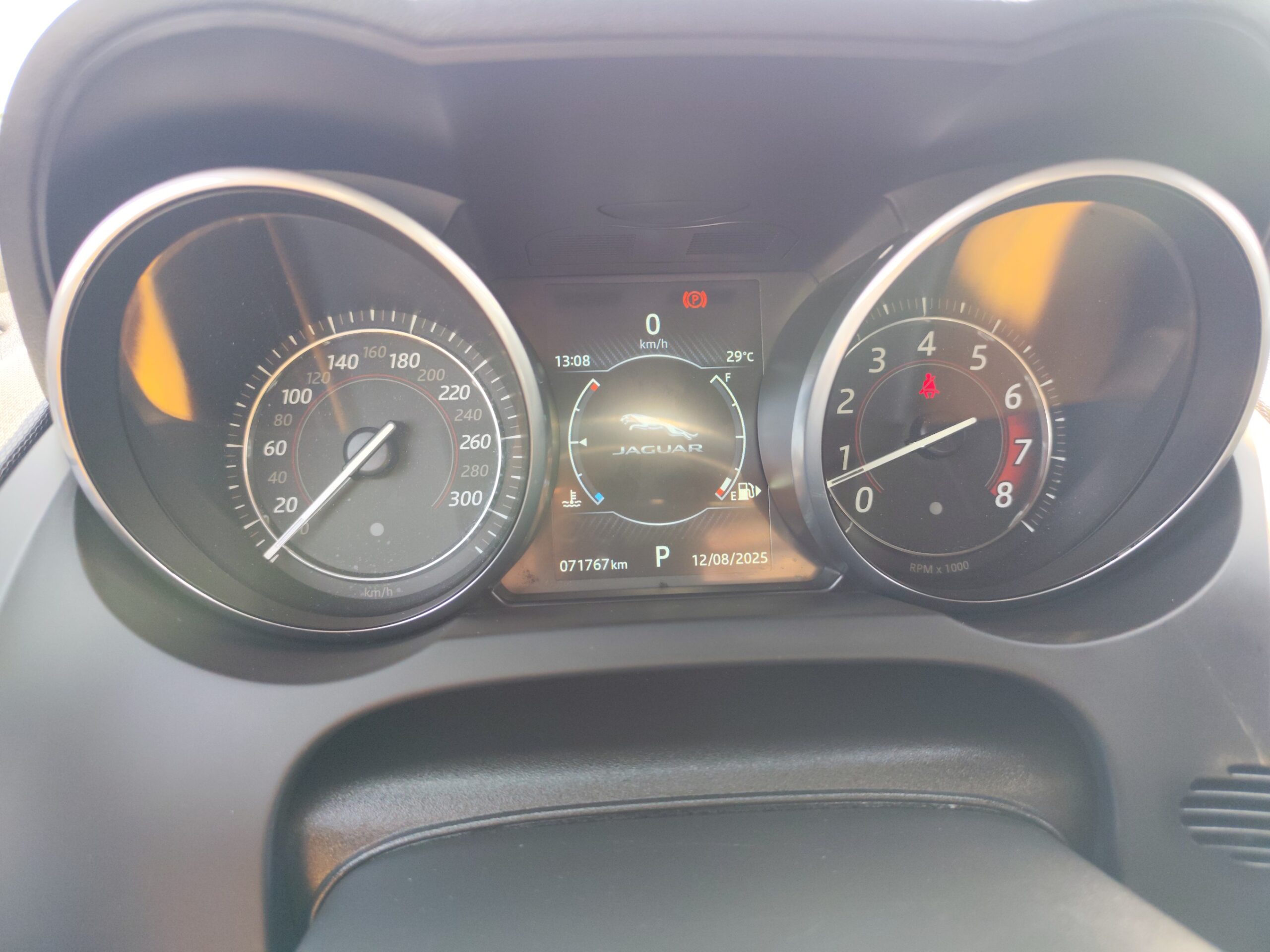 JAGUAR F-TYPE 2.0 GASOLINA 300 CV SOLO 71.000 KM 2018 AUTOMATICO