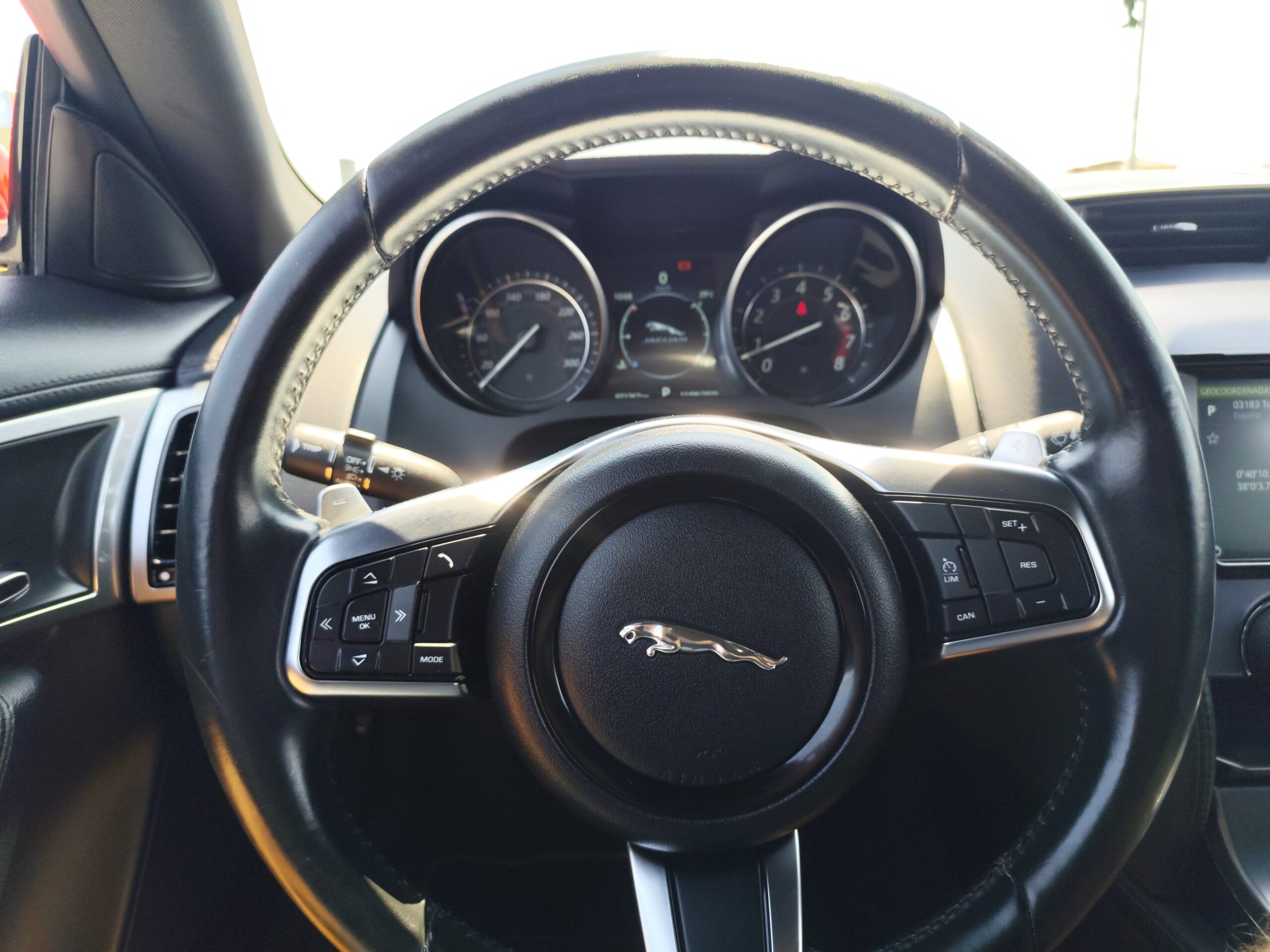 JAGUAR F-TYPE 2.0 GASOLINA 300 CV SOLO 71.000 KM 2018 AUTOMATICO