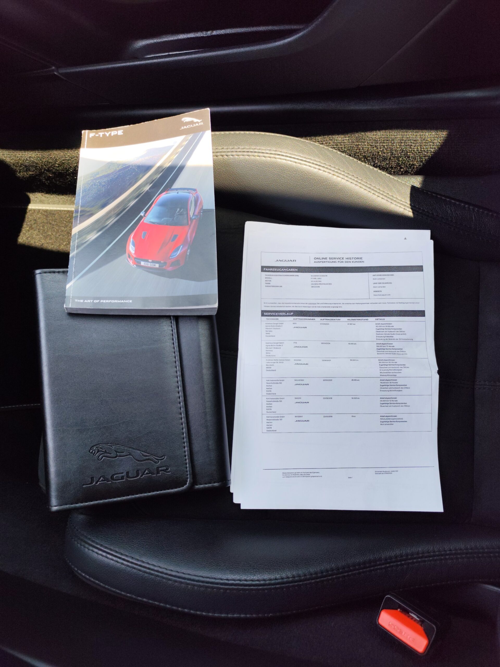 JAGUAR F-TYPE 2.0 GASOLINA 300 CV SOLO 71.000 KM 2018 AUTOMATICO