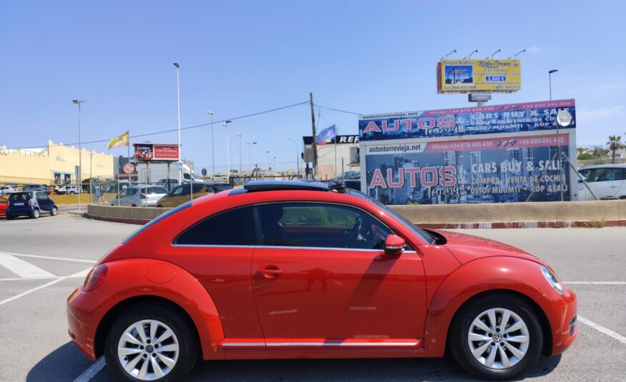 VOLKSWAGEN BEETLE 1.6 DIESEL 105 CV 2012 237.000 KM MANUAL