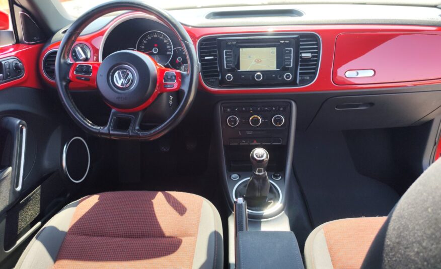 VOLKSWAGEN BEETLE 1.6 DIESEL 105 CV 2012 237.000 KM MANUAL