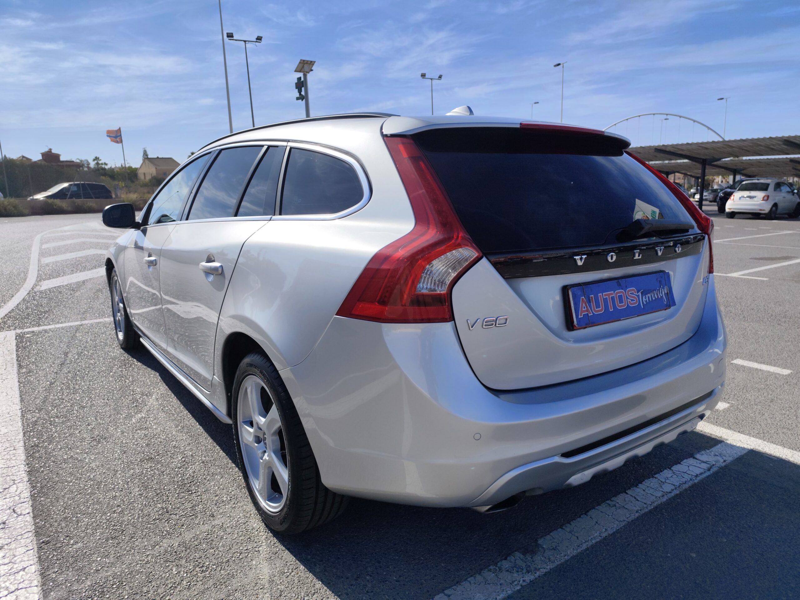 VOLVO V60 2.0 DIESEL 163 CV 163.000 KM 2011 AUTOMATICO