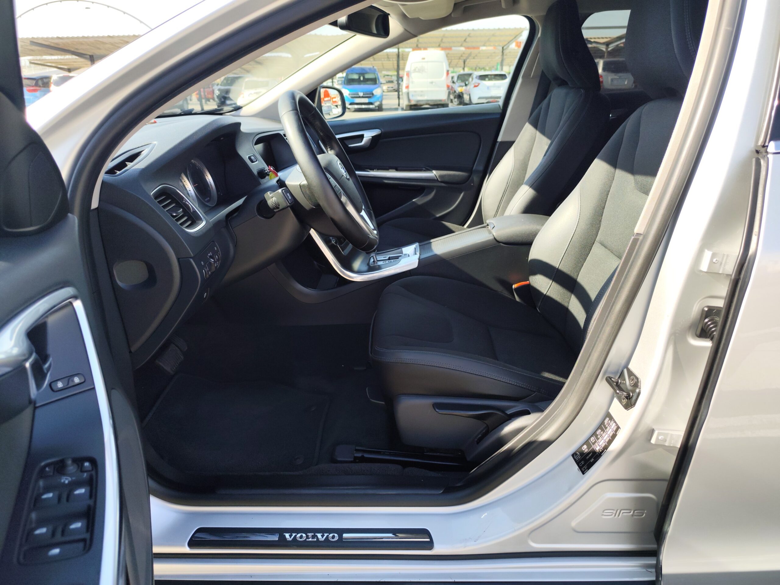 VOLVO V60 2.0 DIESEL 163 CV 163.000 KM 2011 AUTOMATICO