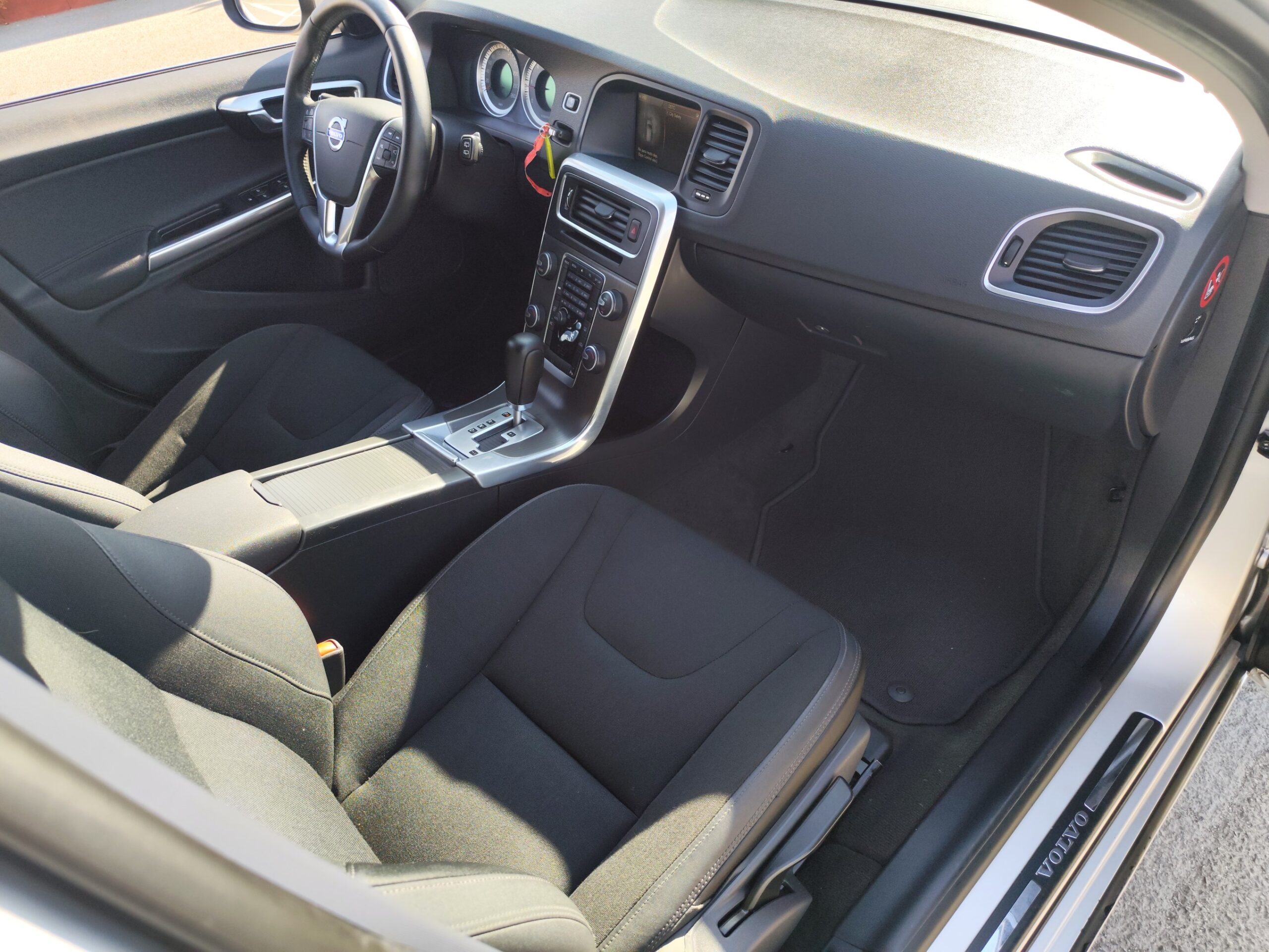 VOLVO V60 2.0 DIESEL 163 CV 163.000 KM 2011 AUTOMATICO