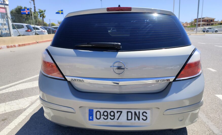 OPEL ASTRA 1.7 DIESEL 100 CV 143.000 KM 2005 MANUAL