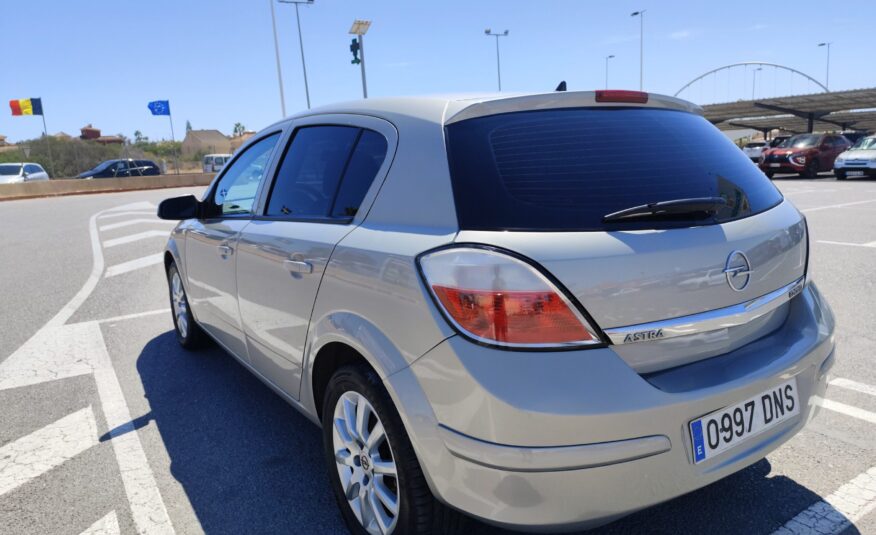 OPEL ASTRA 1.7 DIESEL 100 CV 143.000 KM 2005 MANUAL