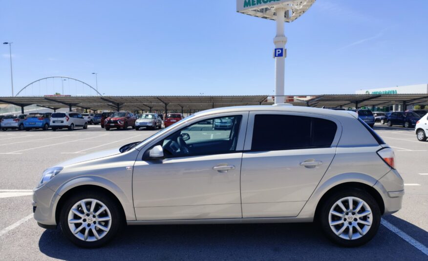 OPEL ASTRA 1.7 DIESEL 100 CV 143.000 KM 2005 MANUAL