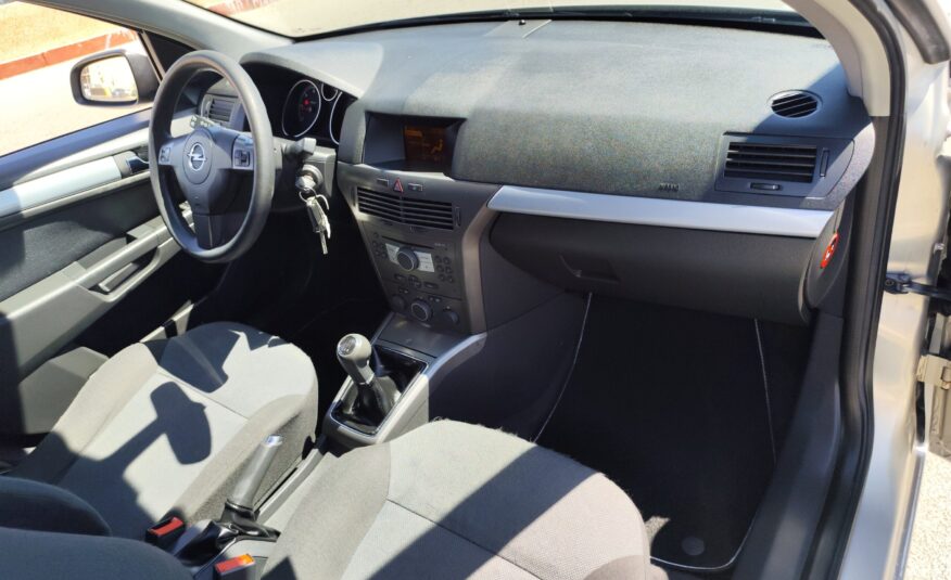 OPEL ASTRA 1.7 DIESEL 100 CV 143.000 KM 2005 MANUAL