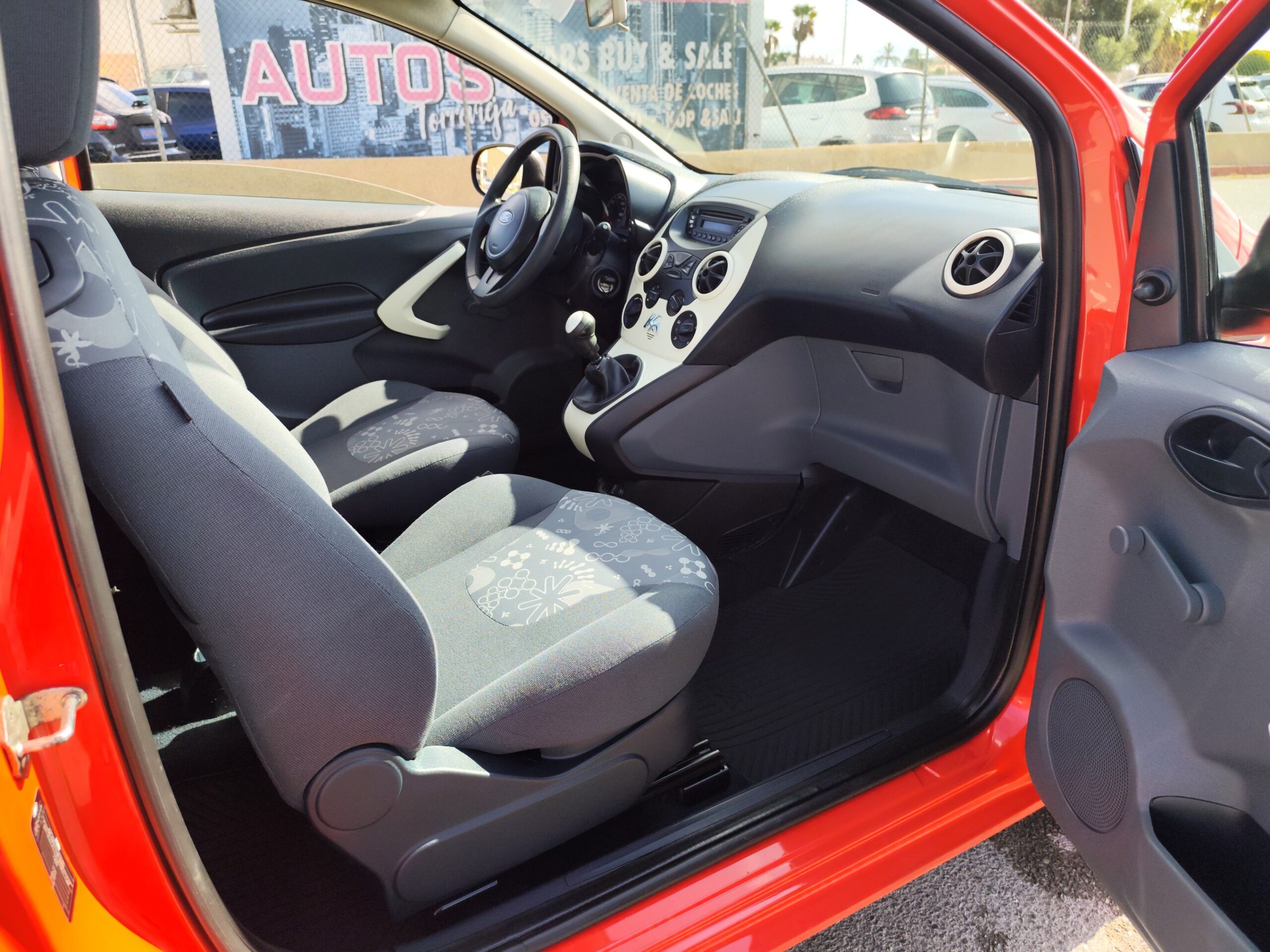 FORD KA 1.2 GASOLINA 70 CV 104.000 KM 2009 MANUAL (SIN A/C)