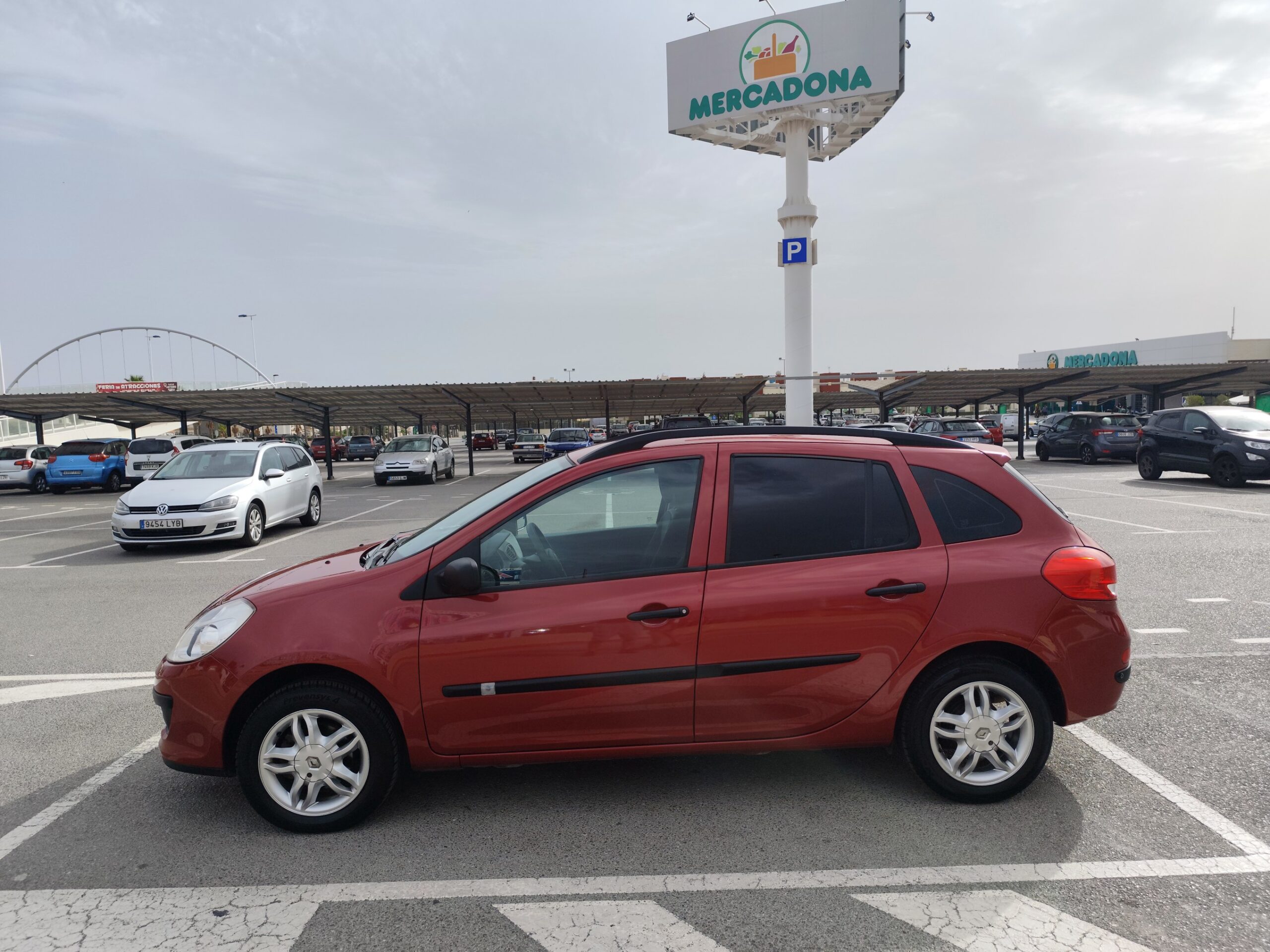 RENAULT CLIO 1.2 GASOLINA 75 CV 170.000 KM 2008 MANUAL