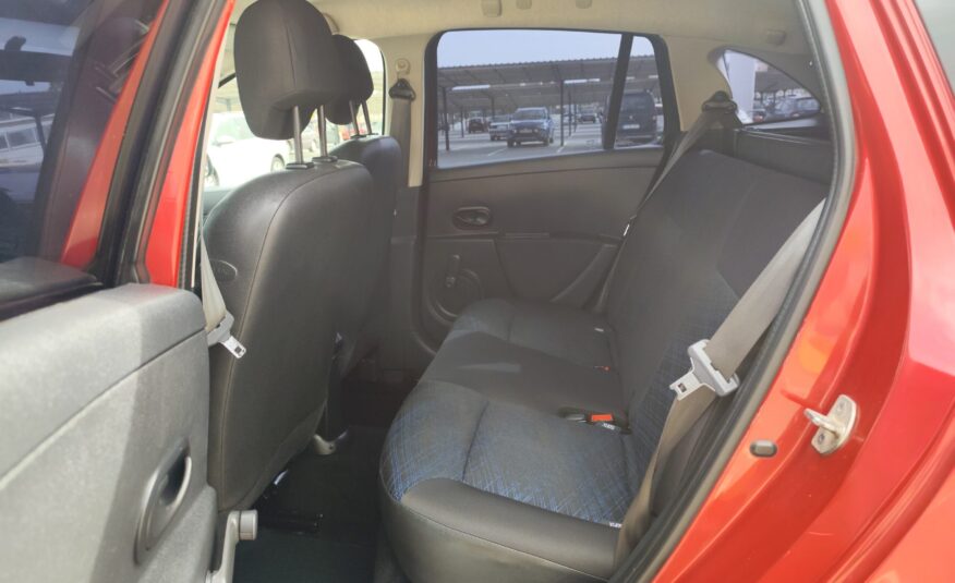 RENAULT CLIO 1.2 GASOLINA 75 CV 170.000 KM 2008 MANUAL