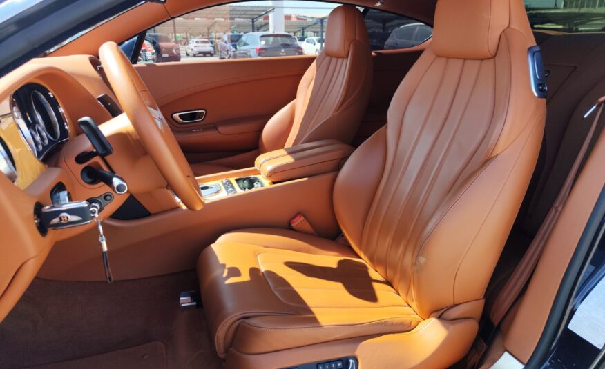 BENTLEY CONTINENTAL GT W12  6.0 GASOLINA 575 CV 2011 134.000 KM AUTOMATICO