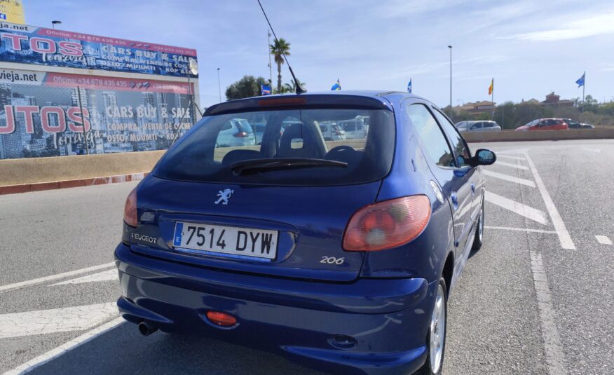 PEUEGTO 206 1.4 HDI DIESEL 68 CV 234.000 KM 2006 MANUAL