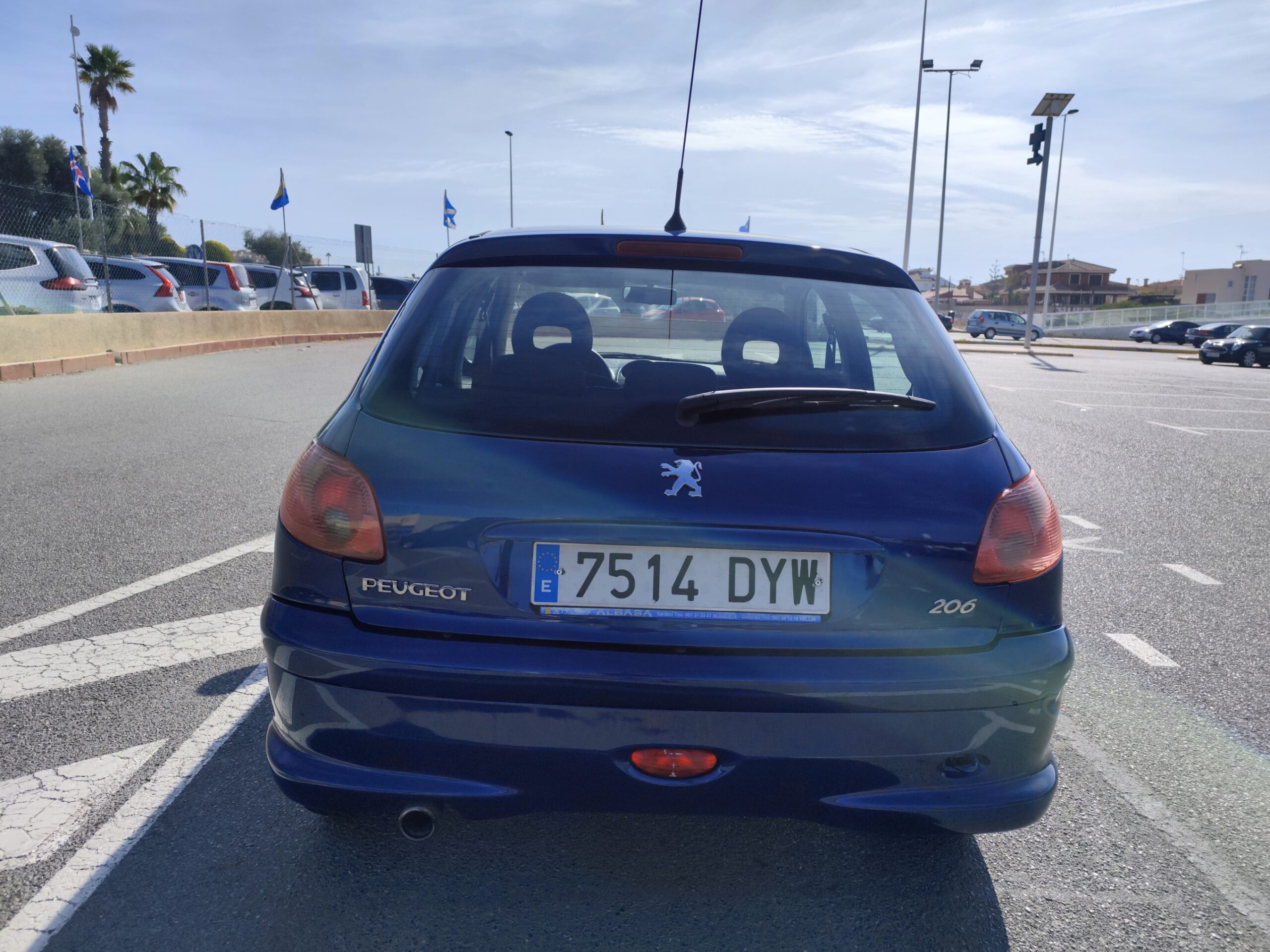 PEUEGTO 206 1.4 HDI DIESEL 68 CV 234.000 KM 2006 MANUAL