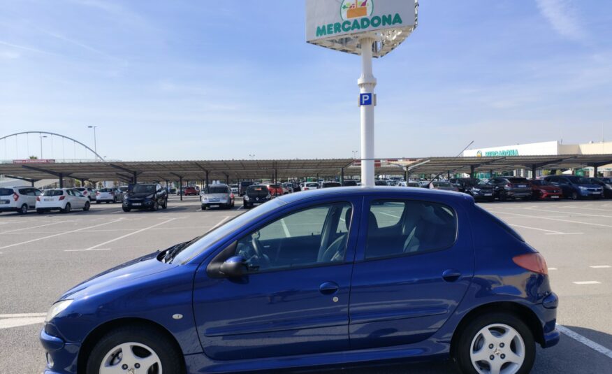 PEUEGTO 206 1.4 HDI DIESEL 68 CV 234.000 KM 2006 MANUAL