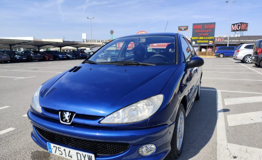 PEUEGTO 206 1.4 HDI DIESEL 68 CV 234.000 KM 2006 MANUAL