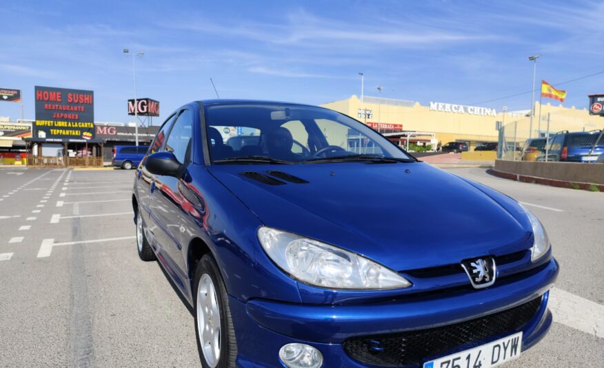 PEUEGTO 206 1.4 HDI DIESEL 68 CV 234.000 KM 2006 MANUAL