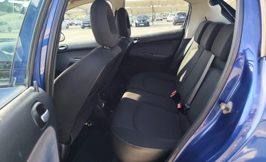 PEUEGTO 206 1.4 HDI DIESEL 68 CV 234.000 KM 2006 MANUAL