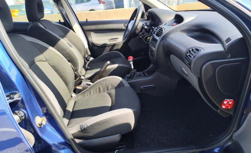 PEUEGTO 206 1.4 HDI DIESEL 68 CV 234.000 KM 2006 MANUAL
