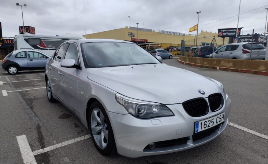 BMW 525i 2.5 GASOLINA 192 CV 2004 205.000 KM AUTOMATICO