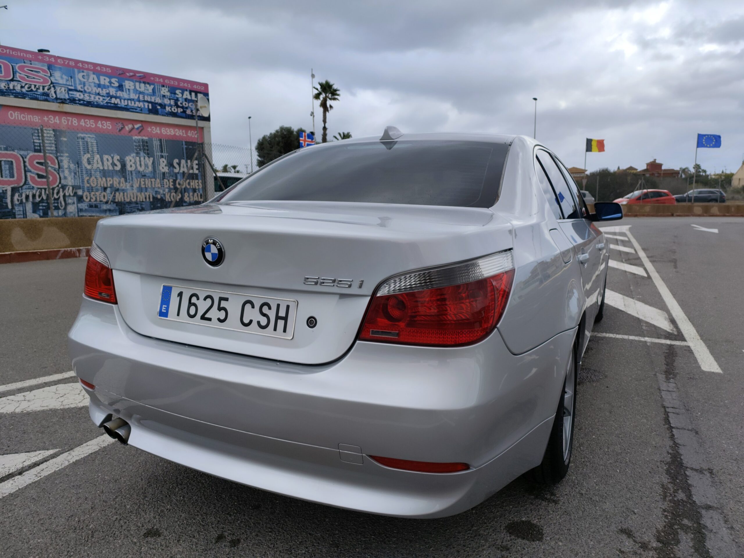 BMW 525i 2.5 GASOLINA 192 CV 2004 205.000 KM AUTOMATICO